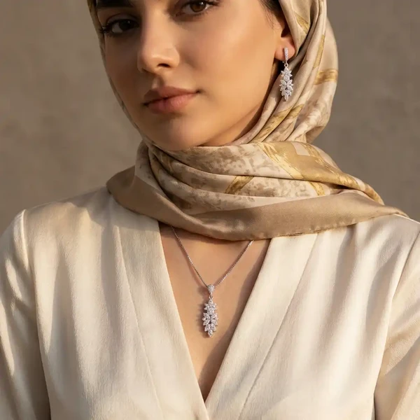 نیم-ست-نقره-جواهری-زنانه-با-نگین-های-برلیان-4.9-گرمی-نقره-اصل-925NJ36 نیم ست نقره جواهری زنانه با نگین های برلیان 4.9 گرمی نقره اصل 925 - Image 3