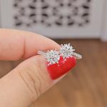 انگشتر نقره زنانه مجلسی با نگین های برلیان و مارکیز 2.3 گرمی نقره اصل 925 - Image 2