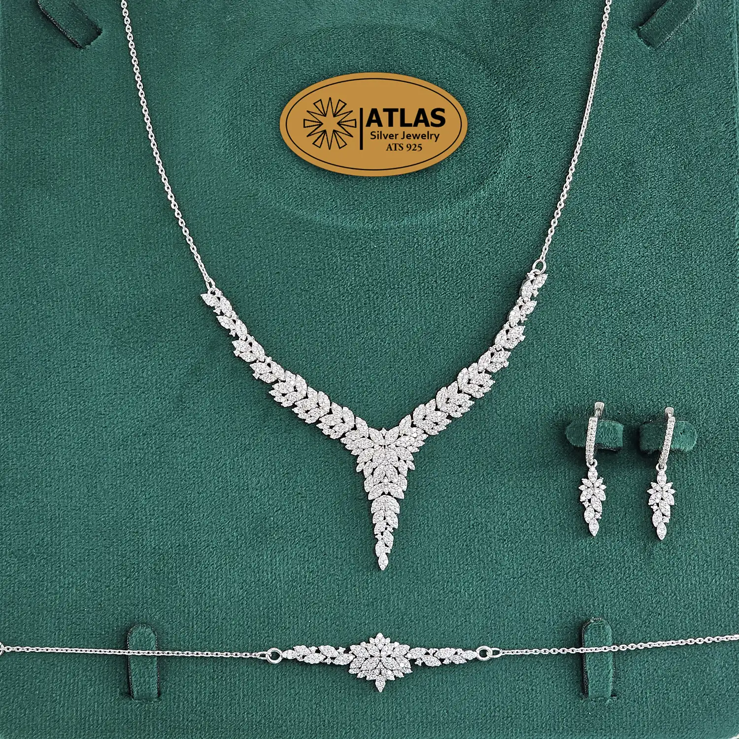 سرویس نقره زنجیری زنانه با نگین های برلیان 20.9 گرمی نقره اصل 925