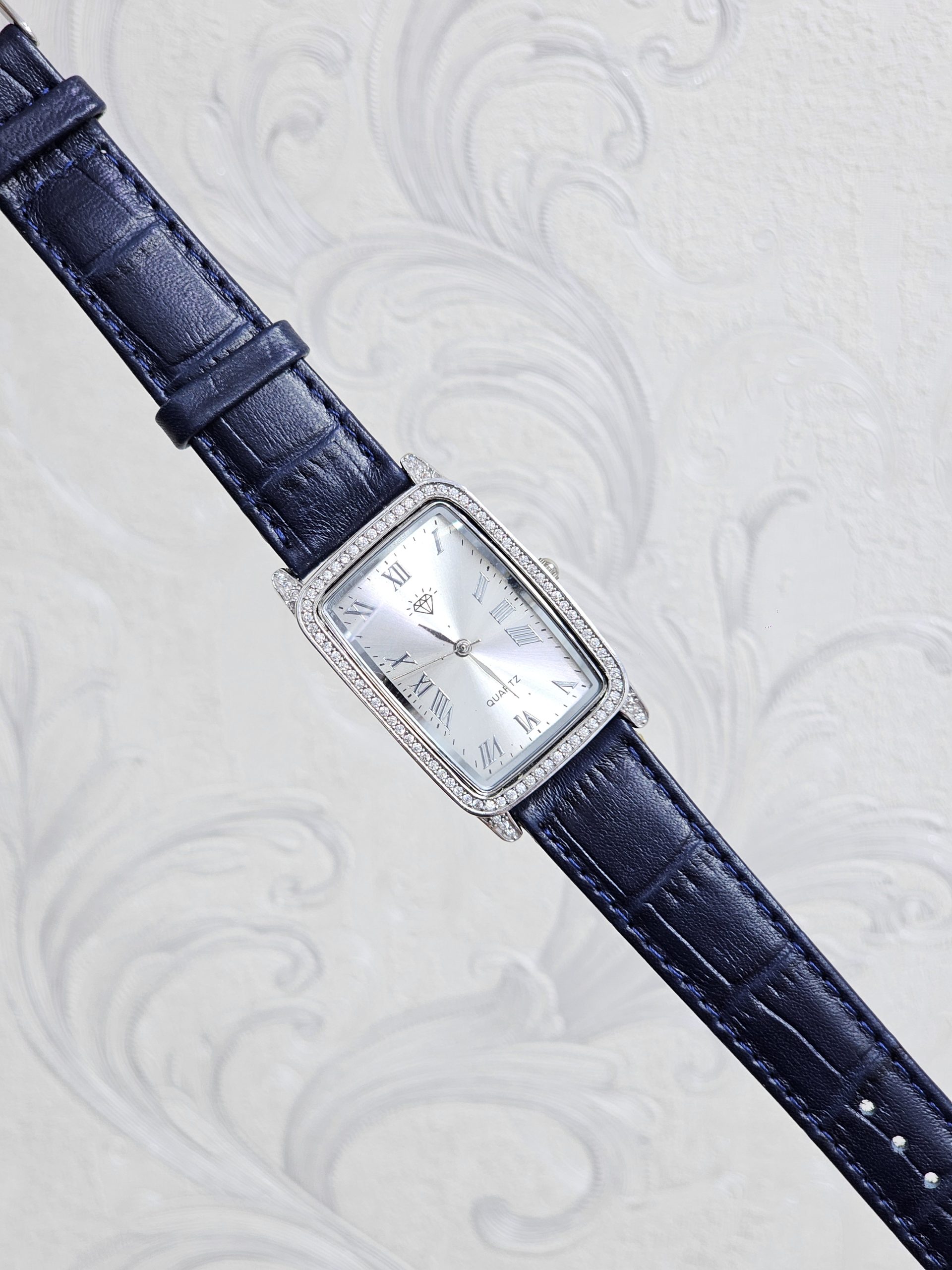 20251206_143411 ساعت نقره مردانه نگین دار بند چرمی نقره اصل 925 - Image 5