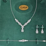 سرویس نقره زنجیری امرالدکات با نگین های برلیان و باگت 17.3 گرمی نقره اصل 925