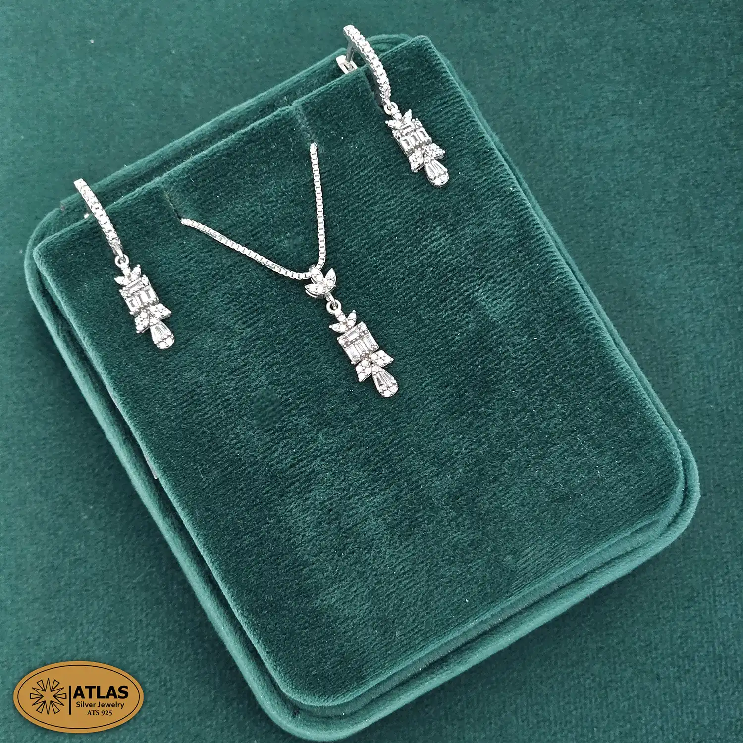 NJ79 نقره اطلس