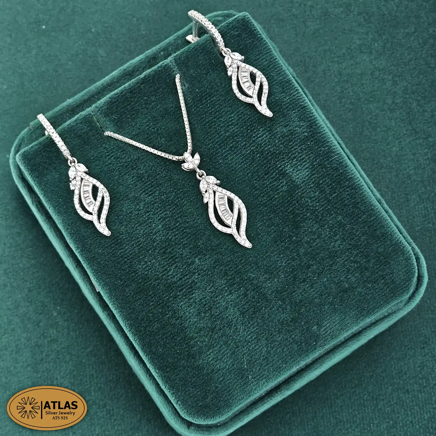 NJ80 نقره اطلس