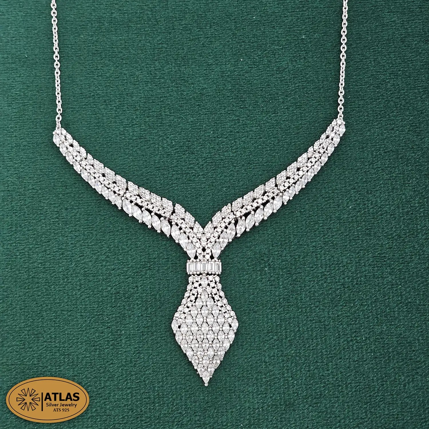 sz32-1 (2) سرویس نقره زنانه میکرو با نگین های برلیان و مارکیز 21.7 گرمی نقره اصل 925 - Image 2