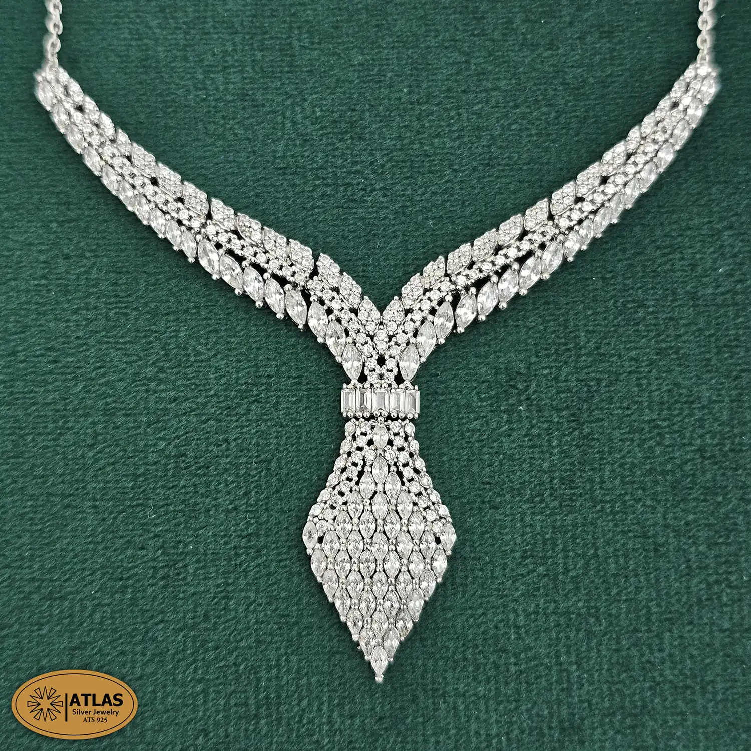 sz32-1 (3) سرویس نقره زنانه میکرو با نگین های برلیان و مارکیز 21.7 گرمی نقره اصل 925 - Image 3