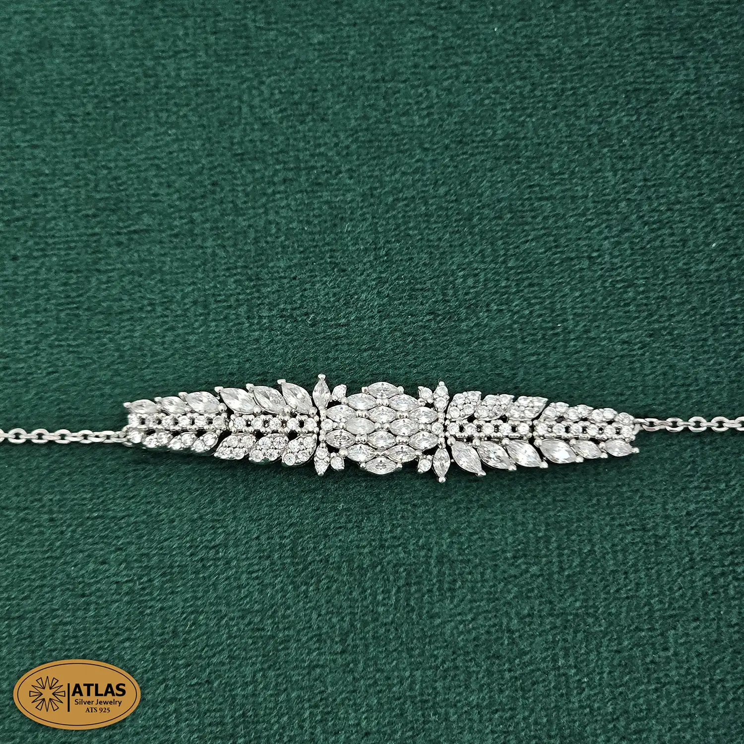 sz32-1 (4) سرویس نقره زنانه میکرو با نگین های برلیان و مارکیز 21.7 گرمی نقره اصل 925 - Image 4